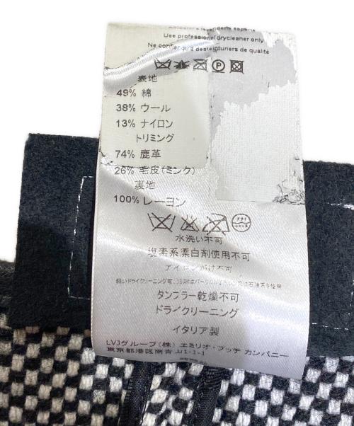 Emilio Pucci（エミリオ プッチ）Emilio Pucci (エミリオ プッチ)  ケープ ブラック×ホワイト サイズ:FREEの古着・服飾アイテム