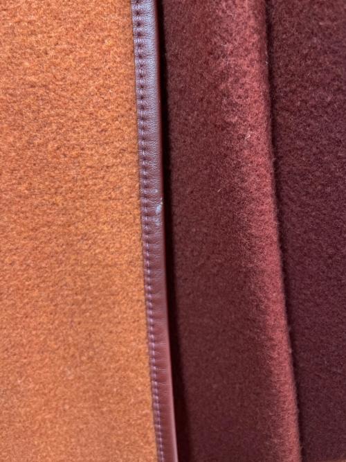 HERMES（エルメス）HERMES (エルメス) ポンチョ 《ロカバール》 レッド サイズ:FREEの古着・服飾アイテム