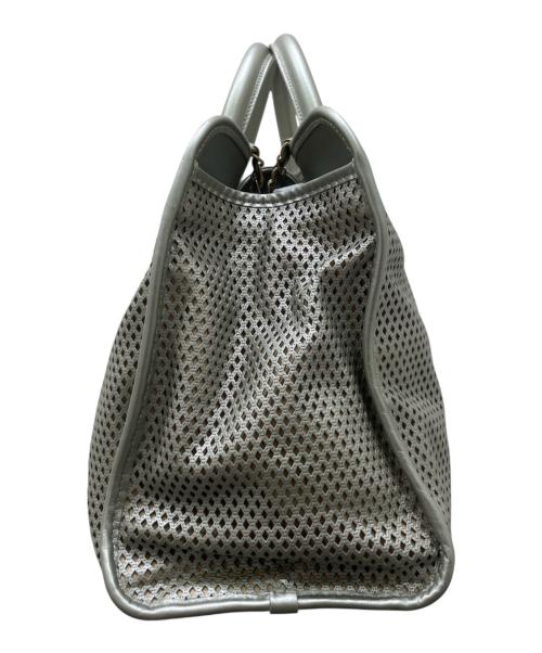 CAHNEL（シャネル）CAHNEL (シャネル) フレンチリビエラ / ココマーク パンチングメッシュ 2WAYバッグ シルバーの古着・服飾アイテム