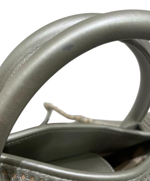 CAHNEL（シャネル）CAHNEL (シャネル) フレンチリビエラ / ココマーク パンチングメッシュ 2WAYバッグ シルバーの古着・服飾アイテム