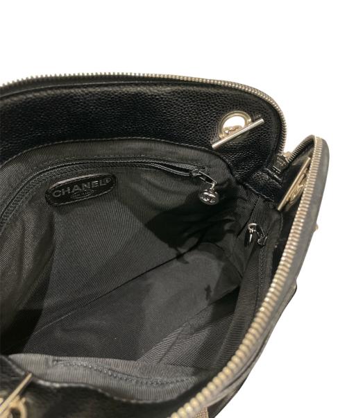 CHANEL（シャネル）CHANEL (シャネル) ロゴチェーンショルダーバッグ ブラックの古着・服飾アイテム