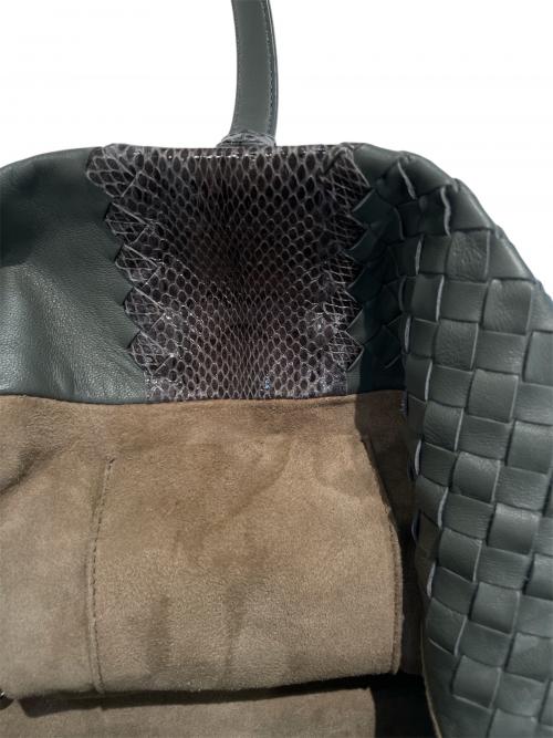 BOTTEGA VENETA（ボッテガベネタ）BOTTEGA VENETA (ボッテガベネタ) イントレチャート ナッパ アイヤーズ トートバッグ グレーの古着・服飾アイテム