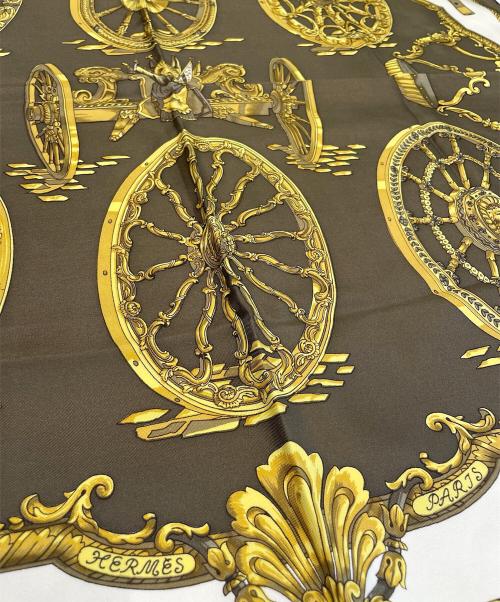 HERMES（エルメス）HERMES (エルメス) カレ90《Roues de Canon（大砲の車輪） ブラウン サイズ:90の古着・服飾アイテム