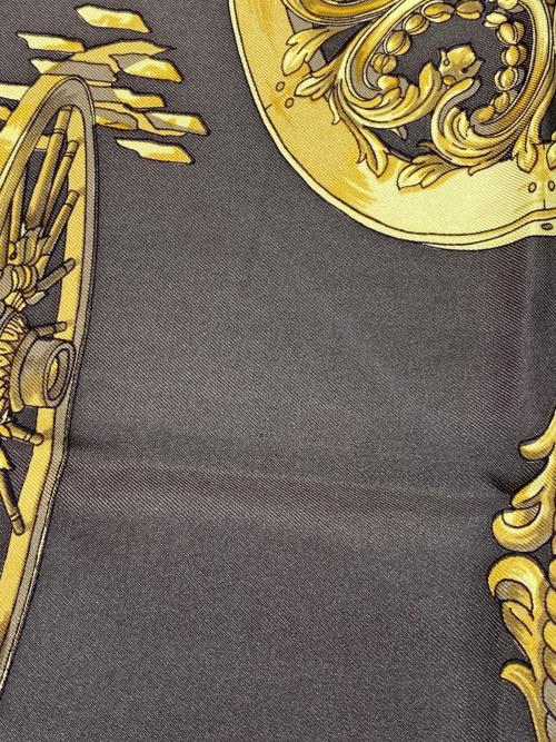 HERMES（エルメス）HERMES (エルメス) カレ90《Roues de Canon（大砲の車輪） ブラウン サイズ:90の古着・服飾アイテム