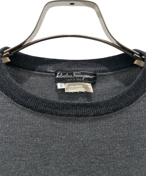 Salvatore Ferragamo（サルヴァトーレ フェラガモ）Salvatore Ferragamo (サルヴァトーレ フェラガモ) セットアップニット グレー サイズ:Ｓの古着・服飾アイテム
