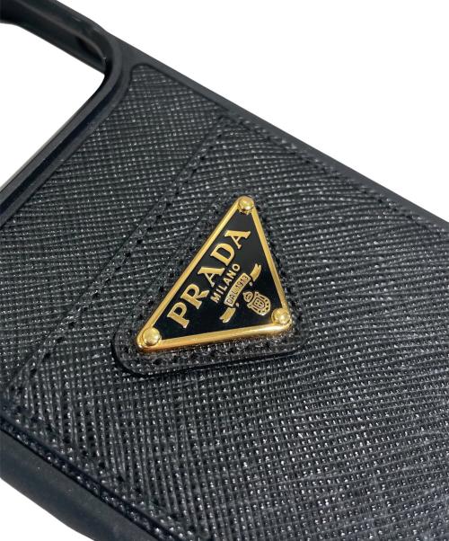 PRADA（プラダ）PRADA (プラダ) サフィアーノレザー iPhone 17 Pro用ケース サイズ:iPhone17Proの古着・服飾アイテム