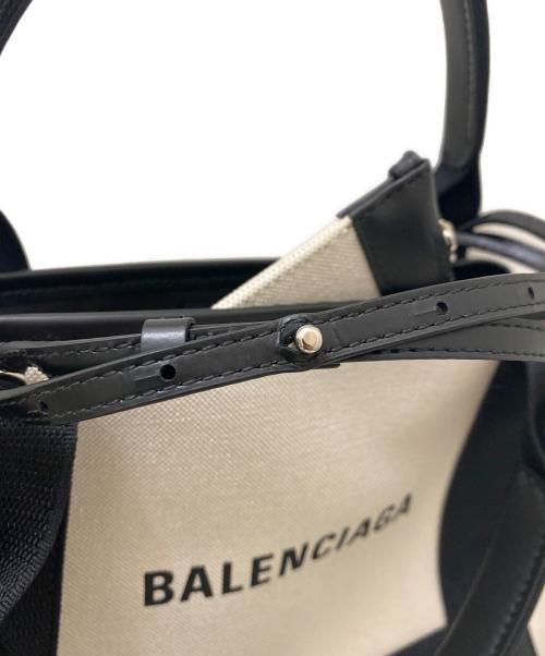 BALENCIAGA（バレンシアガ）BALENCIAGA (バレンシアガ) NAVY CABAS XS アイボリー×ブラック サイズ:XSの古着・服飾アイテム