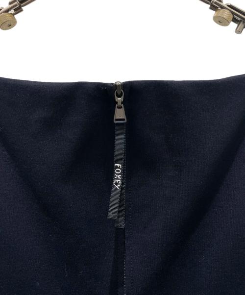 FOXEY NEWYORK（フォクシーニューヨーク）FOXEY NEWYORK (フォクシーニューヨーク) ノースリーブワンピース ネイビー サイズ:40の古着・服飾アイテム
