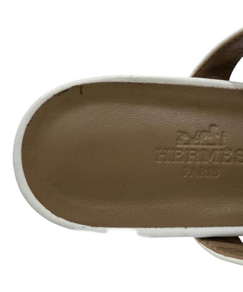 HERMES（エルメス）HERMES (エルメス) アマルフィサンダル ホワイト×シルバー サイズ:37の古着・服飾アイテム