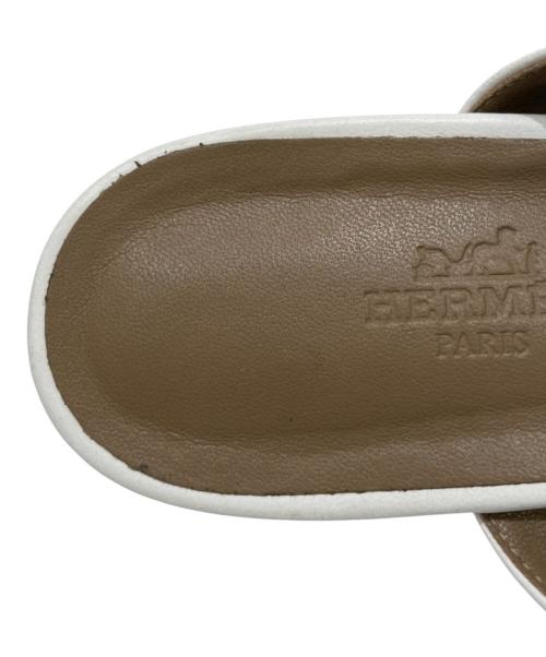 HERMES（エルメス）HERMES (エルメス) アマルフィサンダル ホワイト×シルバー サイズ:37の古着・服飾アイテム