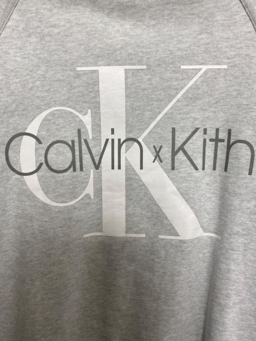 Calvin Klein（カルバンクライン）Calvin Klein (カルバンクライン) KITH (キス) ロゴスウェット ライトグレー サイズ:Sの古着・服飾アイテム