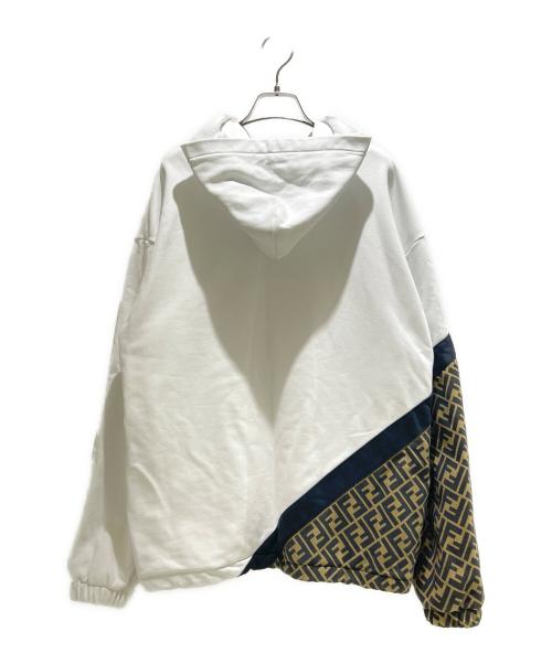 FENDI（フェンディ）FENDI (フェンディ) ズッカ切り替え フーディ パーカー/FAF681 ホワイト サイズ:Mの古着・服飾アイテム
