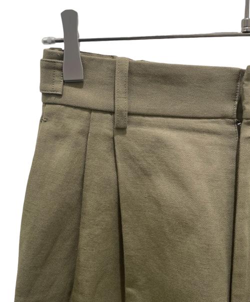 BLAMINK（ブラミンク）BLAMINK (ブラミンク) センタープレスワイドパンツ オリーブ サイズ:Fの古着・服飾アイテム