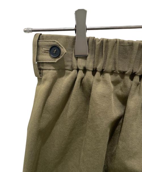 BLAMINK（ブラミンク）BLAMINK (ブラミンク) センタープレスワイドパンツ オリーブ サイズ:Fの古着・服飾アイテム