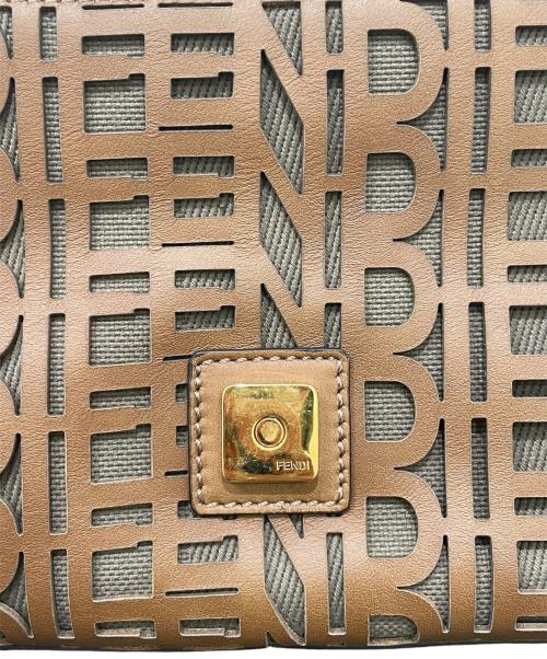 FENDI（フェンディ）FENDI (フェンディ) BAGUETTE BAG/3wayバッグ ブラウンの古着・服飾アイテム