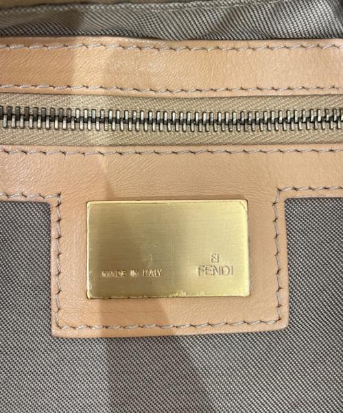 FENDI（フェンディ）FENDI (フェンディ) マンマバケット/ショルダーバッグ ベージュの古着・服飾アイテム