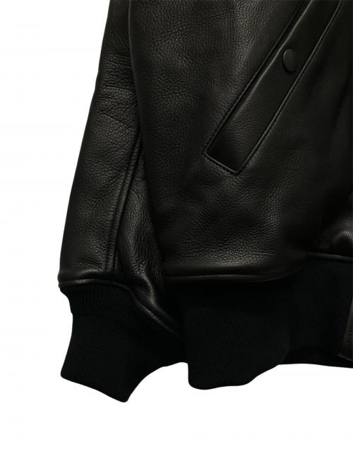 COMOLI（コモリ）COMOLI (コモリ) カーフスキンジップブルゾンレザージャケット ブラック サイズ:2の古着・服飾アイテム