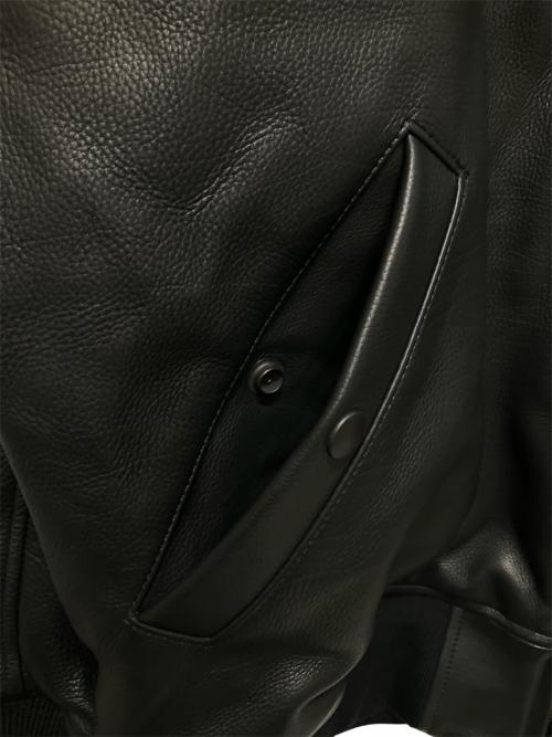 COMOLI（コモリ）COMOLI (コモリ) カーフスキンジップブルゾンレザージャケット ブラック サイズ:2の古着・服飾アイテム