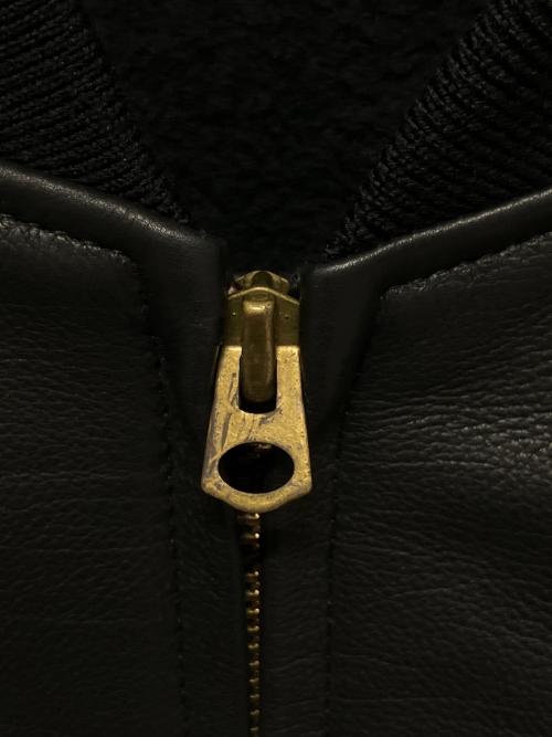 COMOLI（コモリ）COMOLI (コモリ) カーフスキンジップブルゾンレザージャケット ブラック サイズ:2の古着・服飾アイテム