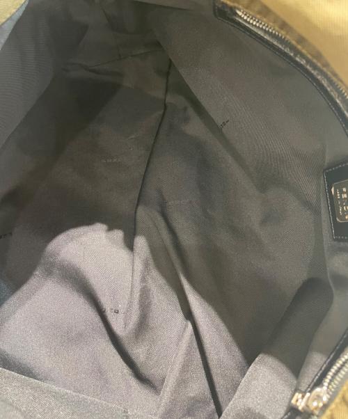 FENDI（フェンディ）FENDI (フェンディ) ショルダーバッグ カーキの古着・服飾アイテム