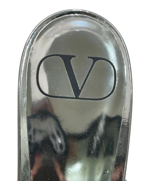 VALENTINO GARAVANI（ヴァレンティノ・ガラヴァーニ）VALENTINO GARAVANI (ヴァレンティノ・ガラヴァーニ) ANKLE STRAPヒールパンプス シルバー サイズ:37 1/2の古着・服飾アイテム