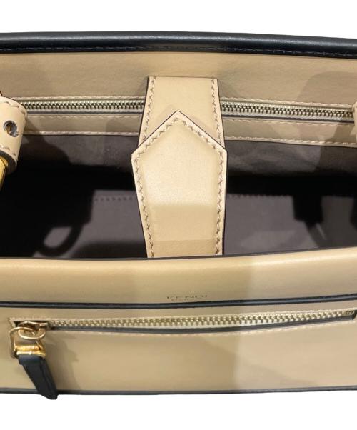 FENDI（フェンディ）FENDI (フェンディ) ラナウェイ スモール 2WAYバッグ アイボリー サイズ:スモールの古着・服飾アイテム