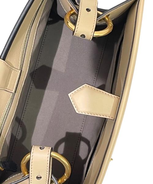 FENDI（フェンディ）FENDI (フェンディ) ラナウェイ スモール 2WAYバッグ アイボリー サイズ:スモールの古着・服飾アイテム