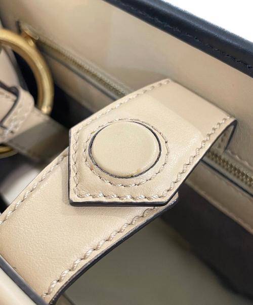 FENDI（フェンディ）FENDI (フェンディ) ラナウェイ スモール 2WAYバッグ アイボリー サイズ:スモールの古着・服飾アイテム