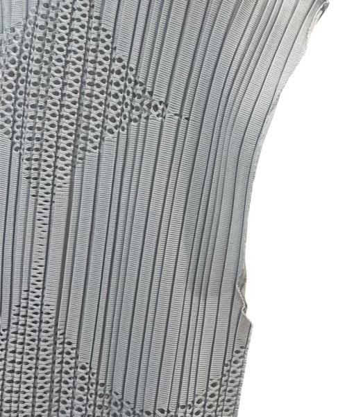 PLEATS PLEASE（プリーツプリーズ）PLEATS PLEASE (プリーツプリーズ) プリーツノースリーブカットソー ライトグレー サイズ:3の古着・服飾アイテム