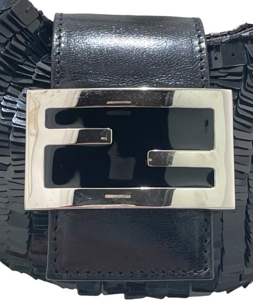 FENDI（フェンディ）FENDI (フェンディ) ビーズ マンマ ミニクロワッサン ブラック サイズ:ミニの古着・服飾アイテム