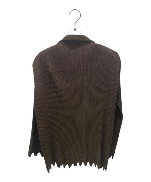 ISSEY MIYAKE（イッセイミヤケ）ISSEY MIYAKE (イッセイミヤケ) カットワークプリーツジャケット ブラウン サイズ:2の古着・服飾アイテム