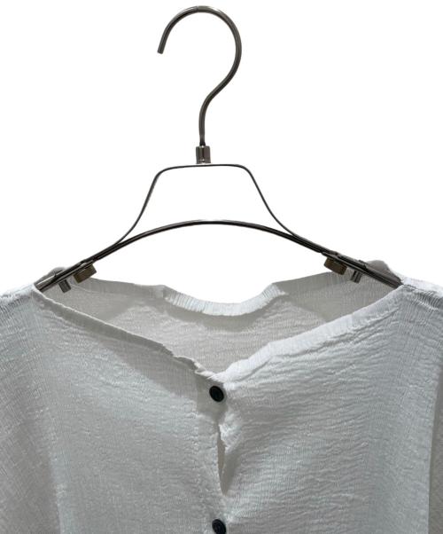 me ISSEY MIYAKE（ミーイッセイ ミヤケ）me ISSEY MIYAKE (ミーイッセイ ミヤケ) シアーブラウス ホワイト サイズ:Freeの古着・服飾アイテム