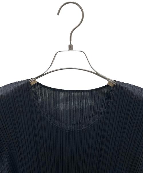 PLEATS PLEASE（プリーツプリーズ）PLEATS PLEASE (プリーツプリーズ) プリーツ半袖カットソー ブラック サイズ:3の古着・服飾アイテム
