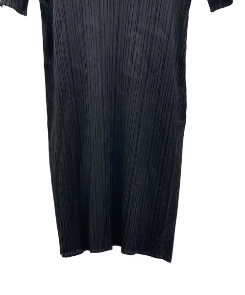 PLEATS PLEASE（プリーツプリーズ）PLEATS PLEASE (プリーツプリーズ) プリーツ半袖カットソー ブラック サイズ:3の古着・服飾アイテム