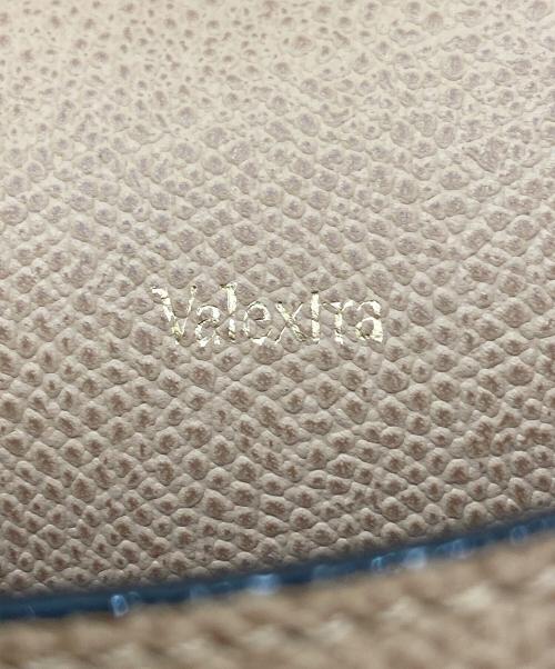 Valextra（ヴァレクストラ）Valextra (ヴァレクストラ) イジィデベルト ショルダーバッグ ベージュの古着・服飾アイテム