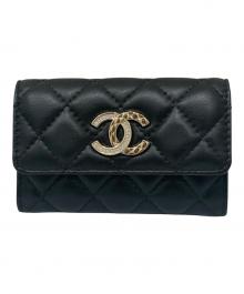 CHANEL（シャネル）の古着「ココマーク マトラッセ カードケース」｜ブラック