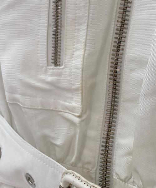 ALEXANDER McQUEEN（アレキサンダーマックイーン）ALEXANDER McQUEEN (アレキサンダーマックイーン) ジップアップワンピース ホワイト サイズ:36の古着・服飾アイテム