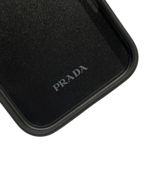 PRADA（プラダ）PRADA (プラダ) サフィアーノレザー iPhone 17 Pro用ケース サイズ: iPhone 17 Pro 未使用品の古着・服飾アイテム