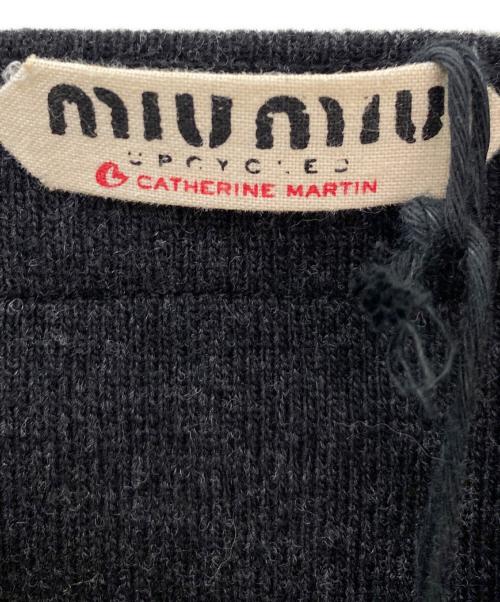 MIU MIU（ミュウミュウ）MIU MIU (ミュウミュウ) ストライプロゴ刺繍カシミア混タンクトップ ブラック サイズ:38 未使用品の古着・服飾アイテム