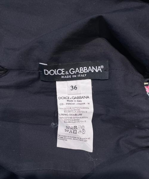 DOLCE & GABBANA（ドルチェ＆ガッバーナ）DOLCE & GABBANA (ドルチェ＆ガッバーナ) 花柄ノースリーブワンピース ブラック サイズ:36の古着・服飾アイテム