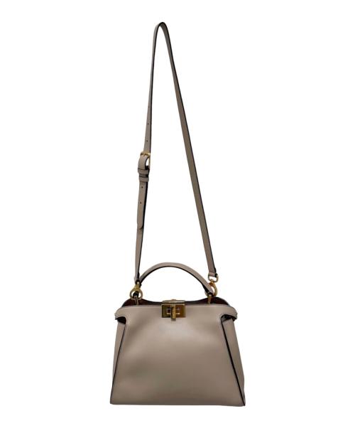 FENDI（フェンディ）FENDI (フェンディ) ピーカブー アイコニック エッセンシャリー アイボリー サイズ:ミディアムの古着・服飾アイテム