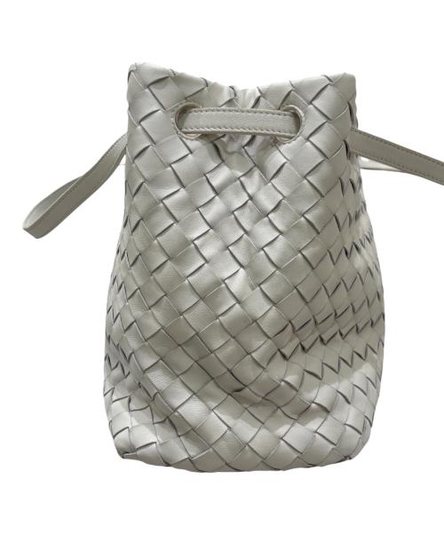 BOTTEGA VENETA（ボッテガベネタ）BOTTEGA VENETA (ボッテガベネタ) イントレチャートハンドバッグ ホワイトの古着・服飾アイテム