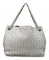 BOTTEGA VENETA（ボッテガベネタ）の古着「イントレチャートハンドバッグ」｜ホワイト