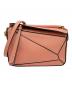 LOEWE（ロエベ）の古着「Mini Puzzle Bag/パズルバッグ ミニ」｜ピンクベージュ