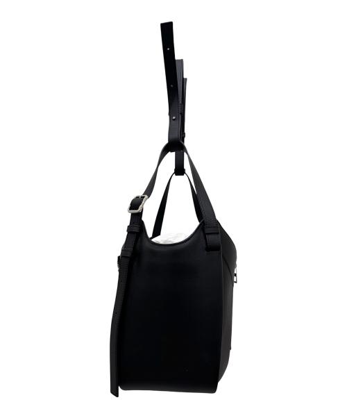 LOEWE（ロエベ）LOEWE (ロエベ) ハンモックフリップバッグ ブラックの古着・服飾アイテム