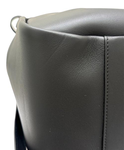 LOEWE（ロエベ）LOEWE (ロエベ) ハンモックフリップバッグ ブラックの古着・服飾アイテム