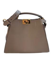 FENDI（フェンディ）の古着「ピーカブー エッセンシャリー」｜ライトグレー