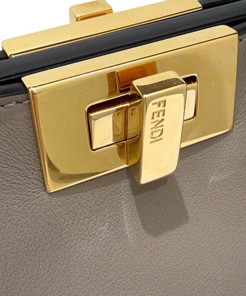 FENDI（フェンディ）FENDI (フェンディ) ピーカブー エッセンシャリー ライトグレーの古着・服飾アイテム
