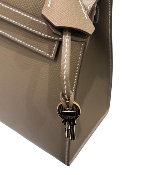HERMES（エルメス）HERMES (エルメス) Kelly25 ケリー25外縫い/ヴォーエプソン/エトゥープ/ゴールド金具/K刻印：2025年製  エトゥープ サイズ:25の古着・服飾アイテム
