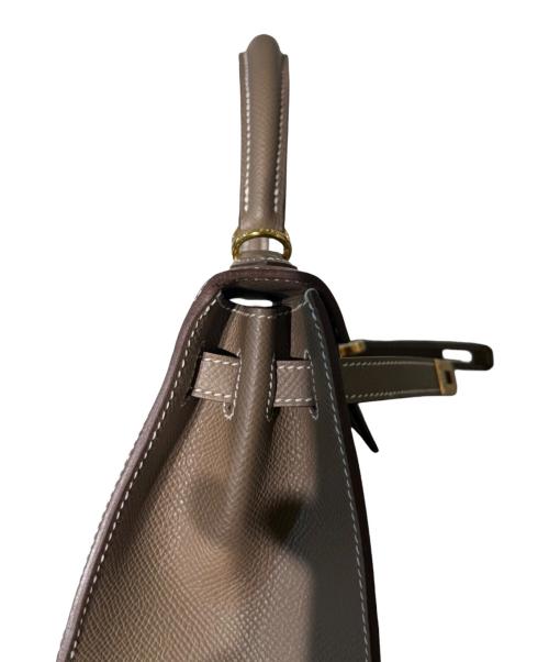 HERMES（エルメス）HERMES (エルメス) Kelly25 ケリー25外縫い/ヴォーエプソン/エトゥープ/ゴールド金具/K刻印：2025年製  エトゥープ サイズ:25の古着・服飾アイテム